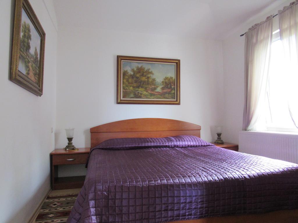 Apartments Villa Palme Opatija Luaran gambar