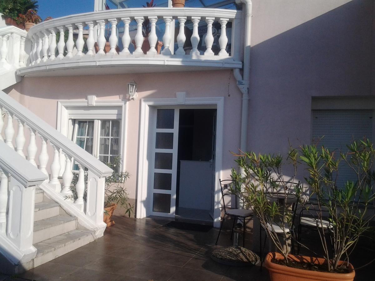 Apartments Villa Palme Opatija Luaran gambar